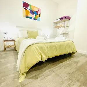 Cómodo, Moderno Y Cerca De Todo En Apartamento